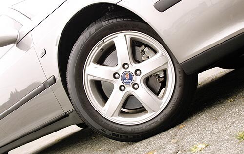2002 Saab 9-5 Arc Wheel Detail