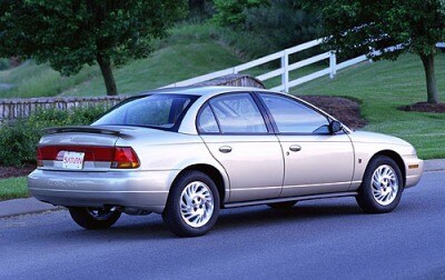 2001 Saturn Sl1 >> 2001 Saturn S Series Sedan Review Edmunds 2001 Saturn Sl1 >> 2001 Saturn S Series Sedan Review Edmunds
