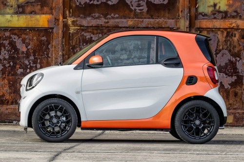 2016 smart fortwo passion 2dr Hatchback Exterior. Options Shown.