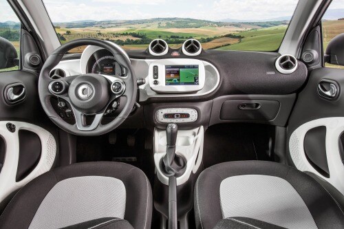 2017 smart fortwo passion 2dr Hatchback Dashboard