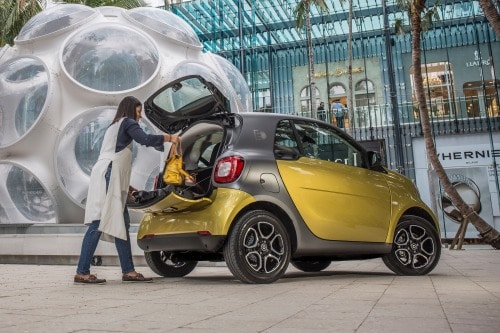 2018 smart fortwo electric drive prime 2dr Hatchback Lifestyle Exterior Shown