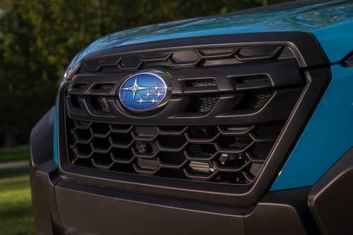 Subaru Forester Wilderness 4dr SUV Front Badge
