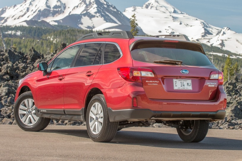 2016 Subaru Outback Pictures - 356 Photos | Edmunds