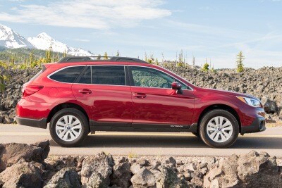 2017 Subaru Outback 2 5i Suv Review Ratings Edmunds 2017 Subaru Outback 2 5i Premium 4dr Suv Exterior