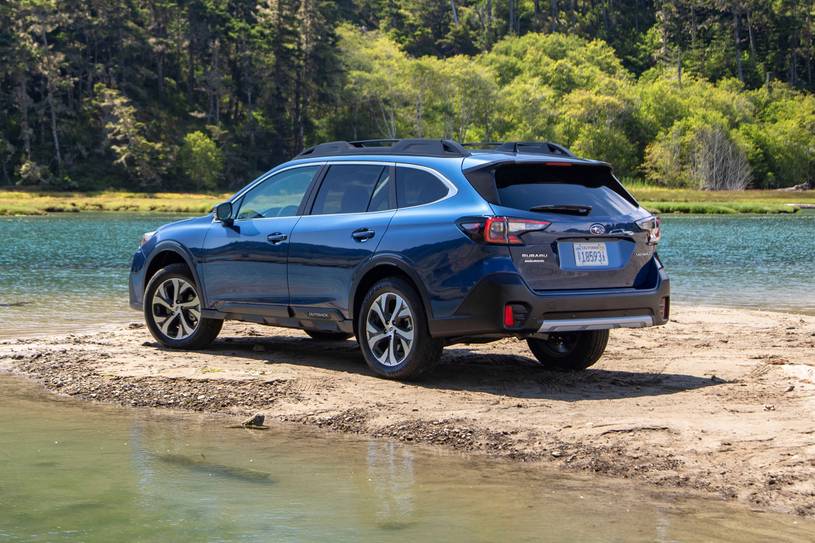 2020 Subaru Outback Pictures 444 Photos Edmunds 2020 Subaru Outback Pictures 444 Photos Edmunds