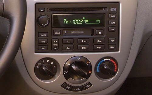 2006 Suzuki Forenza Gauge Cluster