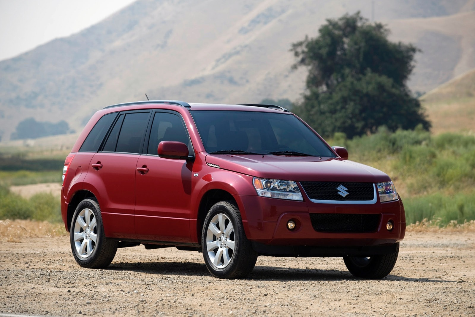 2012_suzuki_grand-vitara_4dr-