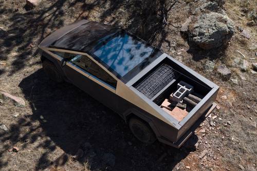 2026 Tesla Cybertruck Cyberbeast Crew Cab Pickup Cargo Area