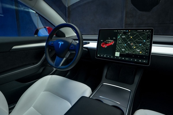 2021 Tesla Model 3 - Edmunds Top Rated EV