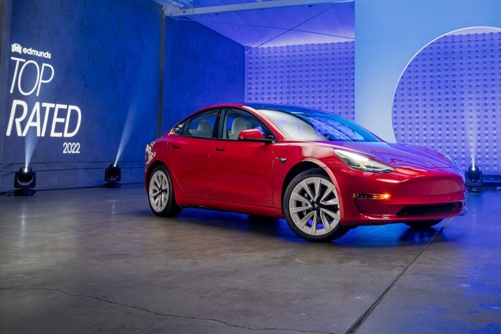 2021 Tesla Model 3 - Edmunds Top Rated EV