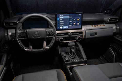 2025 Toyota 4Runner Trailhunter 4dr SUV Dashboard