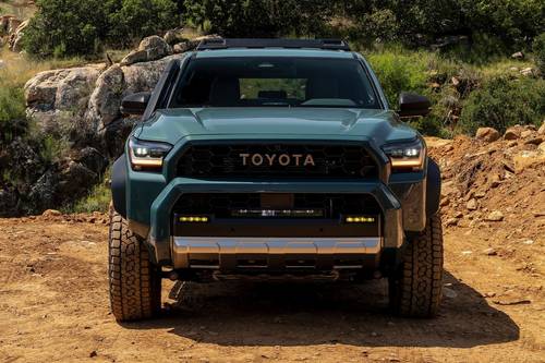 2025 Toyota 4Runner Trailhunter 4dr SUV Exterior