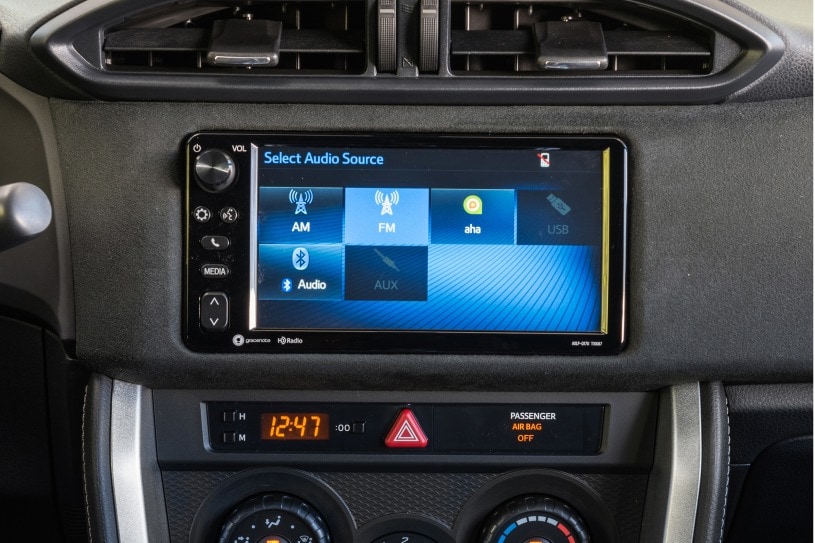 17 Toyota 86 Pictures 80 Photos Edmunds