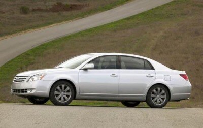 Used 2006 Toyota Avalon Touring Sedan Features Specs Edmunds 2006 Toyota Avalon Sedan