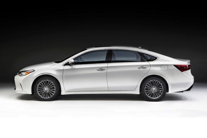 2016 Toyota Avalon Adds New Xle Plus Model Edmunds