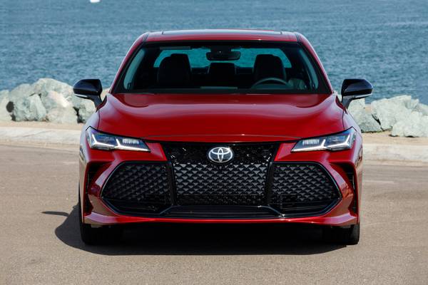 The 2019 Toyota Avalon The 2019 Toyota Avalon