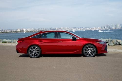 2020 Toyota Avalon Touring Sedan Profile