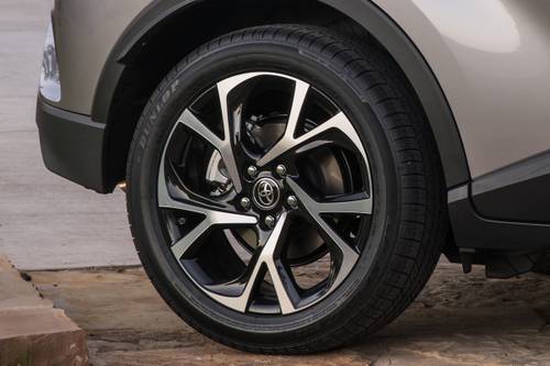 2019 Toyota C-HR Limited 4dr SUV Wheel