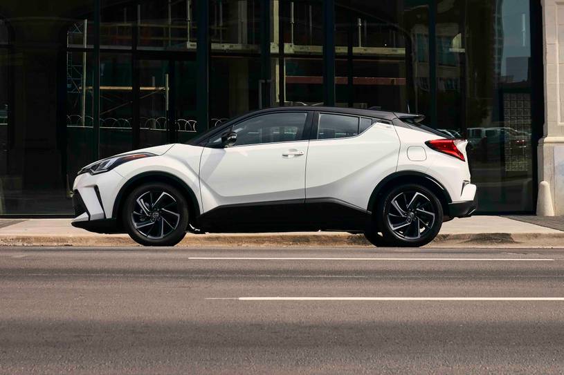 2021 Toyota C-HR Pictures - 79 Photos | Edmunds