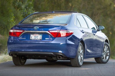 Used 2016 Toyota Camry Hybrid Xle Sedan Review Ratings Edmunds 2016 Toyota Camry Hybrid Se Sedan Exterior
