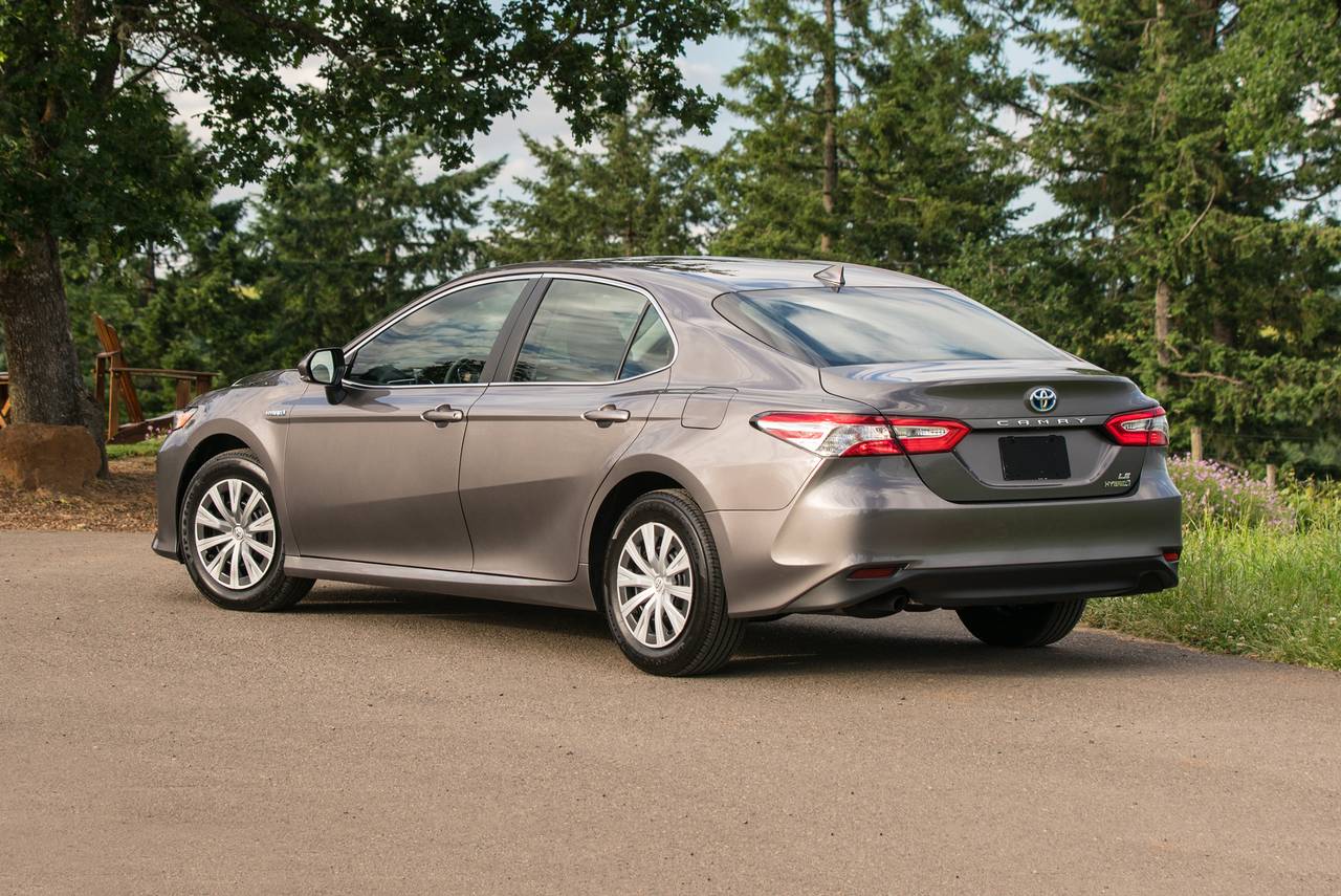 2018 Toyota Camry Hybrid Sedan Pricing For Sale Edmunds
