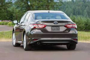 2018 Toyota Camry Hybrid Pricing For Edmunds 2018 Toyota Camry Hybrid Xle