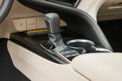 Toyota Camry Hybrid XLE Sedan Shifter