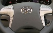2008 Toyota Camry XLE Steering Wheel Detail