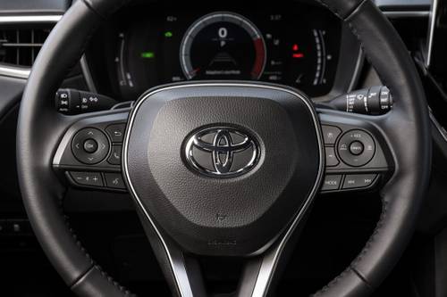 2023 Toyota Corolla Cross Hybrid XSE 4dr SUV Aux Controls