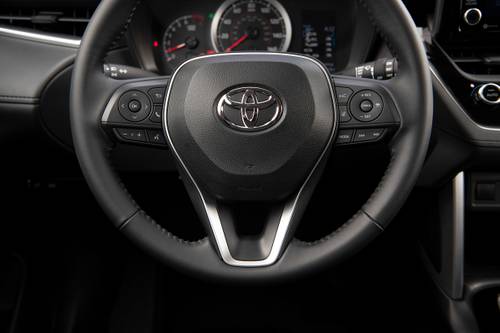 Toyota Corolla Cross LE 4dr SUV Aux Controls