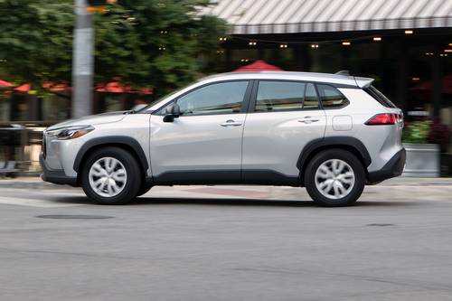 2025 Toyota Corolla Cross L 4dr SUV Profile