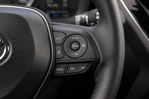 2025 Toyota Corolla Cross LE 4dr SUV Aux Controls