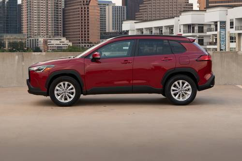 2025 Toyota Corolla Cross LE 4dr SUV Profile