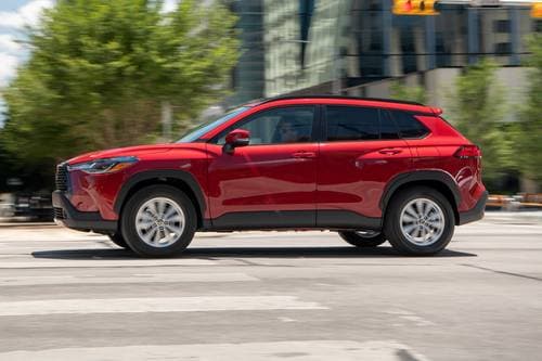 2025 Toyota Corolla Cross LE 4dr SUV Profile