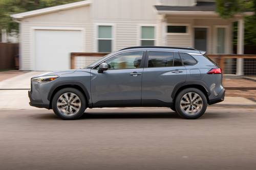 2025 Toyota Corolla Cross XLE 4dr SUV Profile