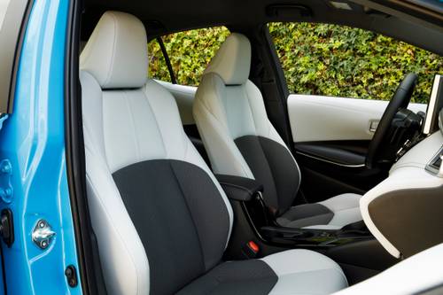 2019 Toyota Corolla Hatchback XSE 4dr Hatchback Interior