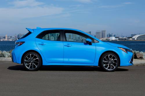 2019 Toyota Corolla Hatchback XSE 4dr Hatchback Profile. Options Shown.