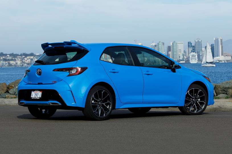 2022 toyota corolla hatchback review