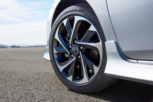 Toyota Corolla iM 4dr Hatchback Wheel