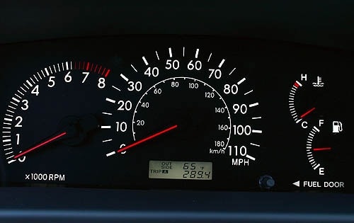 2008 Toyota Corolla LE Instrument Cluster