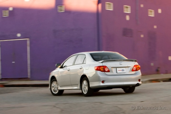 09 Toyota Corolla S Road Test Edmunds