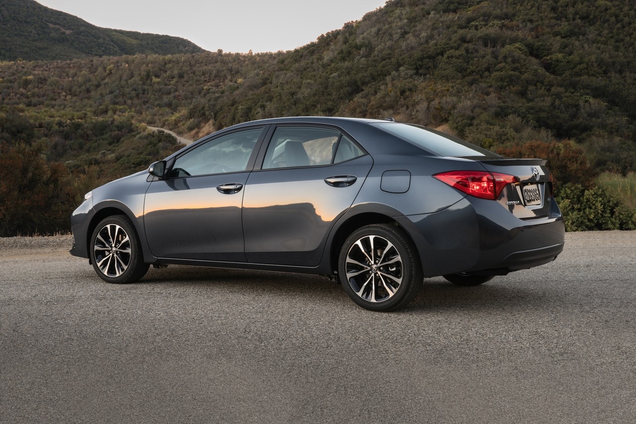 2017 Toyota Corolla Sedan Pricing For Edmunds 2017 Toyota Corolla Xse Sedan Exterior