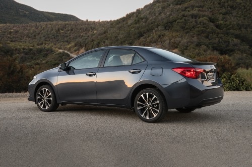 2017 Toyota Corolla Pictures - 349 Photos | Edmunds