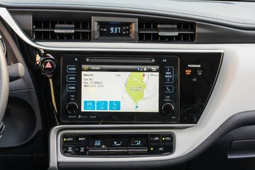 Toyota Corolla LE Eco w/Premium Package Sedan Center Console