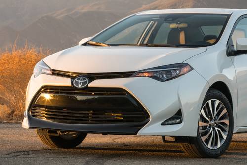Corolla LE Eco w/Premium Package Sedan Front Badge