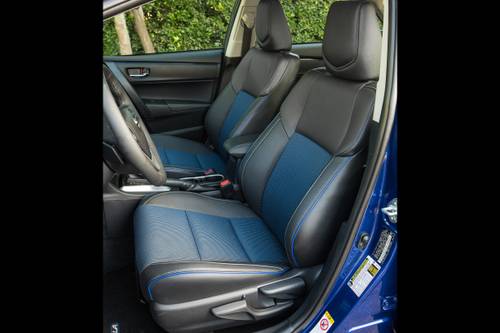 Toyota Corolla SE Sedan Interior