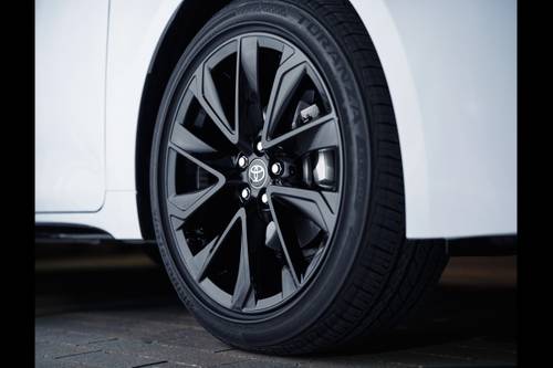 Toyota Corolla SE Nightshade Sedan Wheel
