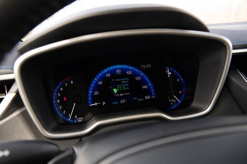 Toyota Corolla XSE Sedan Gauge Cluster