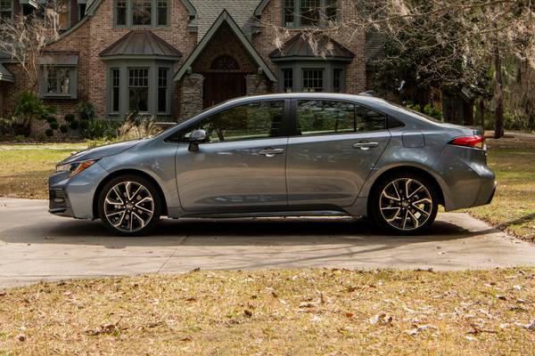 2020 Toyota Corolla Vs 2019 Chevrolet Malibu