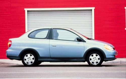 2001 Toyota Echo 2dr Coupe 5M